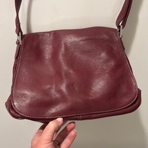 Elegant Burgundy Leather Shoulder Bag